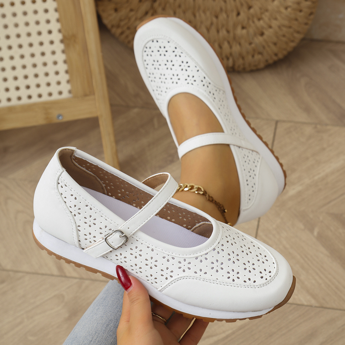 Women's Perforated Sneakers Su - Women Shoes Us To Eu ulasan dan harga