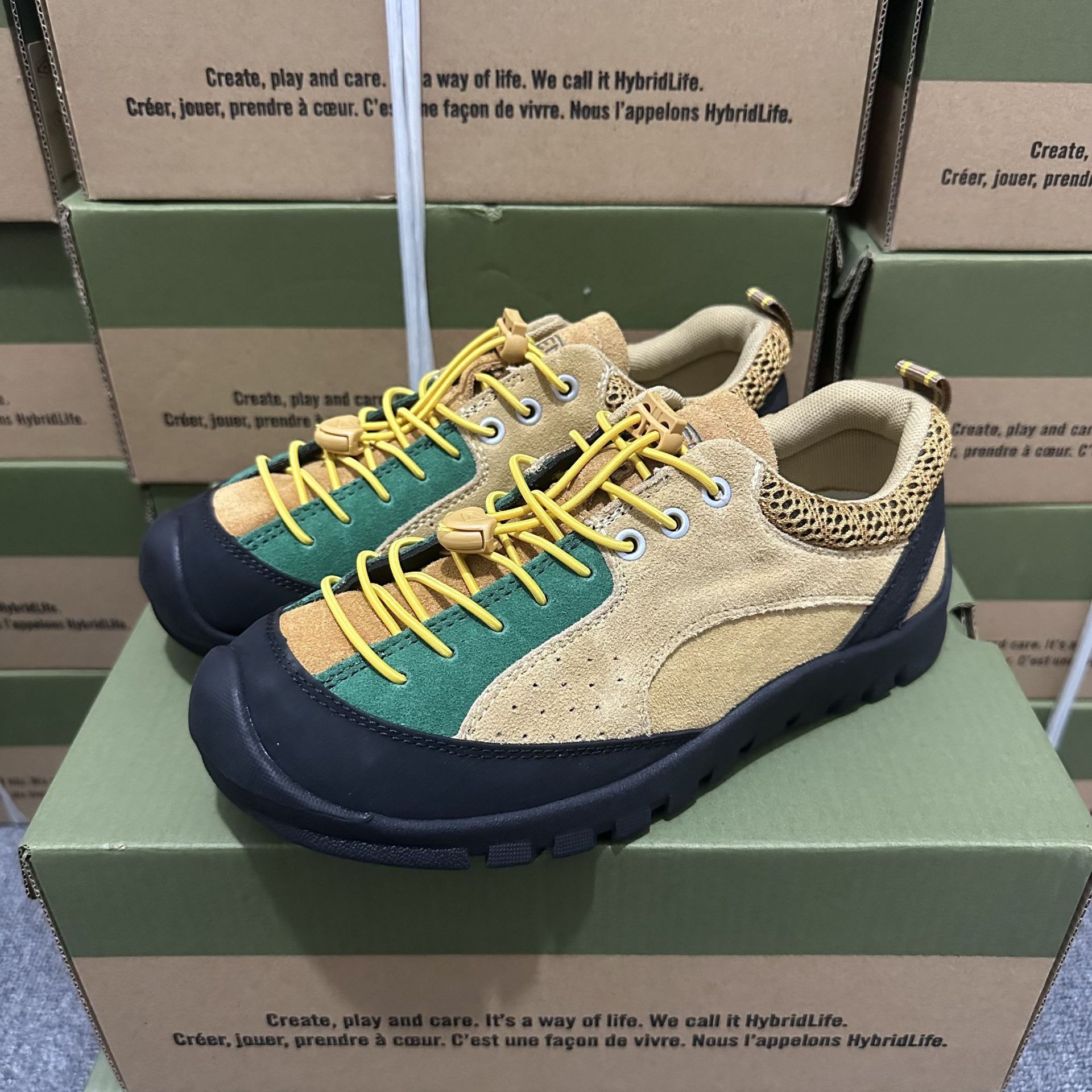 New Outdoor Hiking Shoes Coupl - Women'S Shoes Hey Dude ulasan dan harga