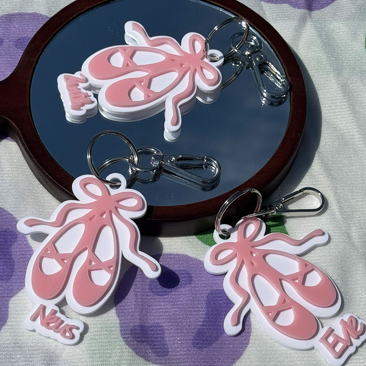 Custom Name Acrylic Keychain P - Women Shoes Name ulasan dan harga